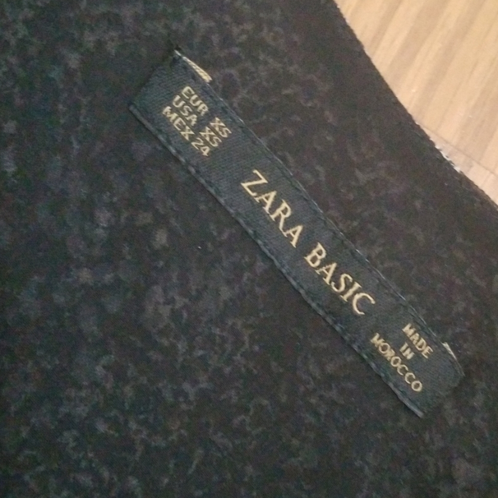 Zara Basic Cold Shoulder Dress - image 7